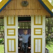 IMG 1309  Zresztą powiedział, że czas się usamodzielnić i zamieszkać we własnym domku.