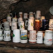 IMG 2145   Tatę -saratę zainteresował bogaty zbiór przyrządów do spożywania zupy chmielowej.
