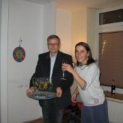 IMG 6746  Uwaga, rozdajemy kieliszki. Proszę się nie pchać, dla wszystkich starczy.