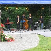 IMG 7221  Uroczystość uświetnił znakomity zespół jazzowy.