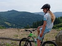IMG 20230712 095457 --> Antek kontempluje krajobrazy